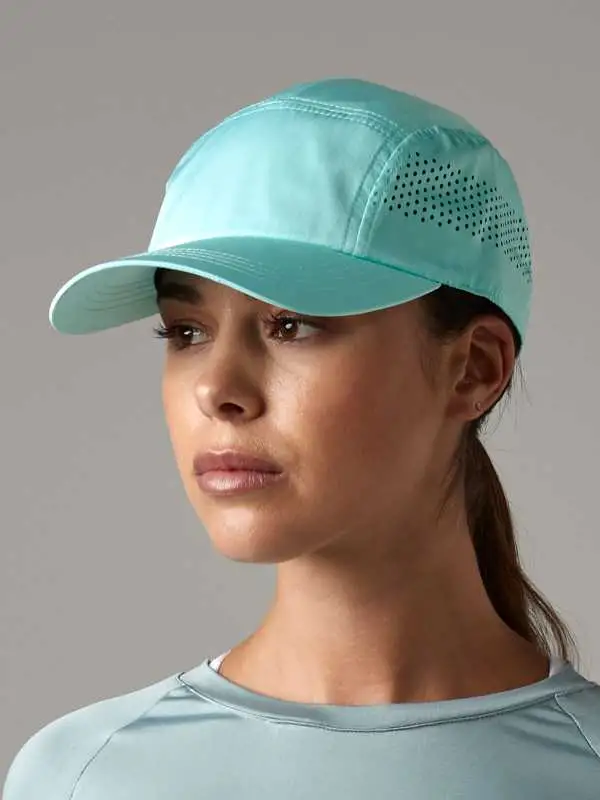 Caps & headgear - Image 17